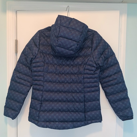 Patagonia Down Sweater Hoodie Jacket Blue Snowflakes NEW WITH TAGS Small Women’s - Picture 5 of 8